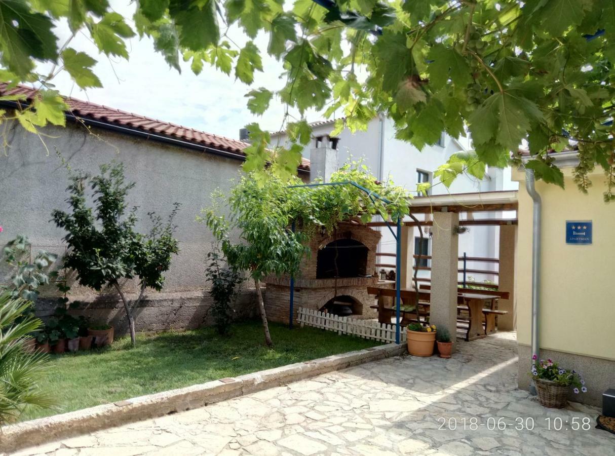 Apartman Vivian Пула Экстерьер фото
