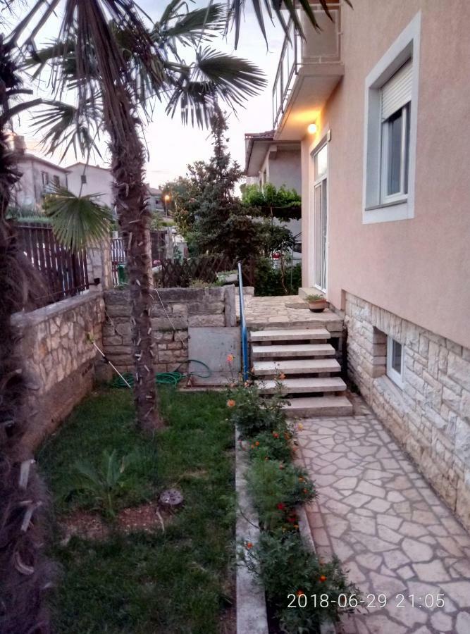 Apartman Vivian Пула Экстерьер фото